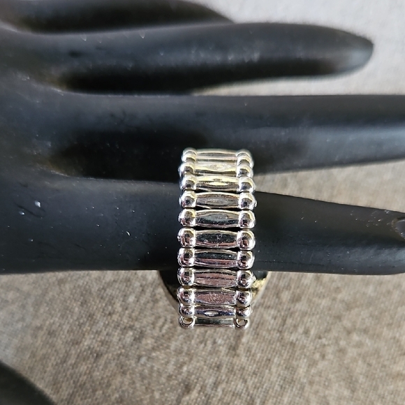 Paparazzi Silver And Pink Stone Stretch Band Ring NWOT - Picture 4 of 8